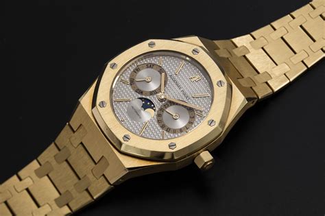 audemars piguet royal oak day date gold|audemars piguet day date moonphase.